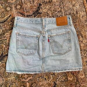Levi’s Jean mini skirt | 26